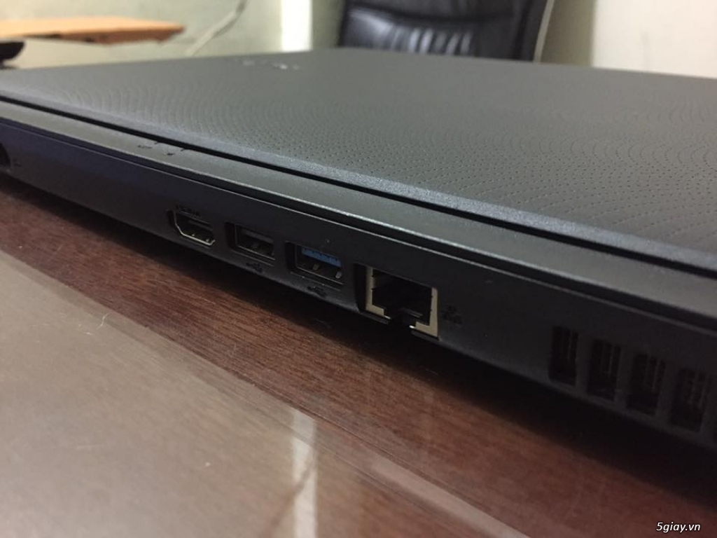 Bán laptop Acer ES1-15 572 - 5