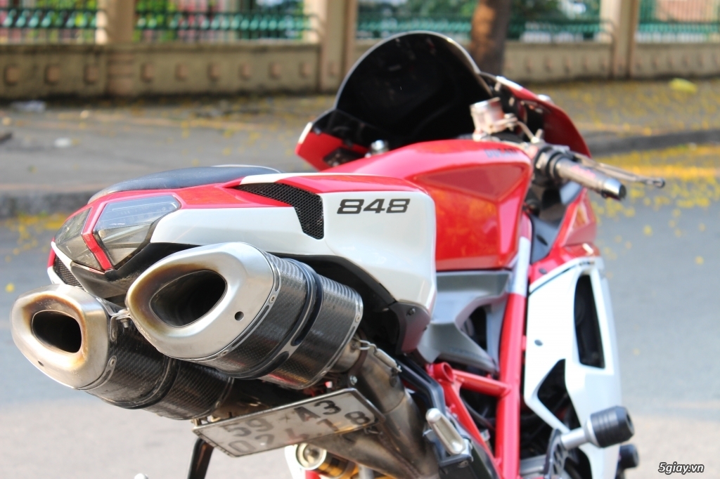 Cần bán chiếc Ducati 848 Evo - 2