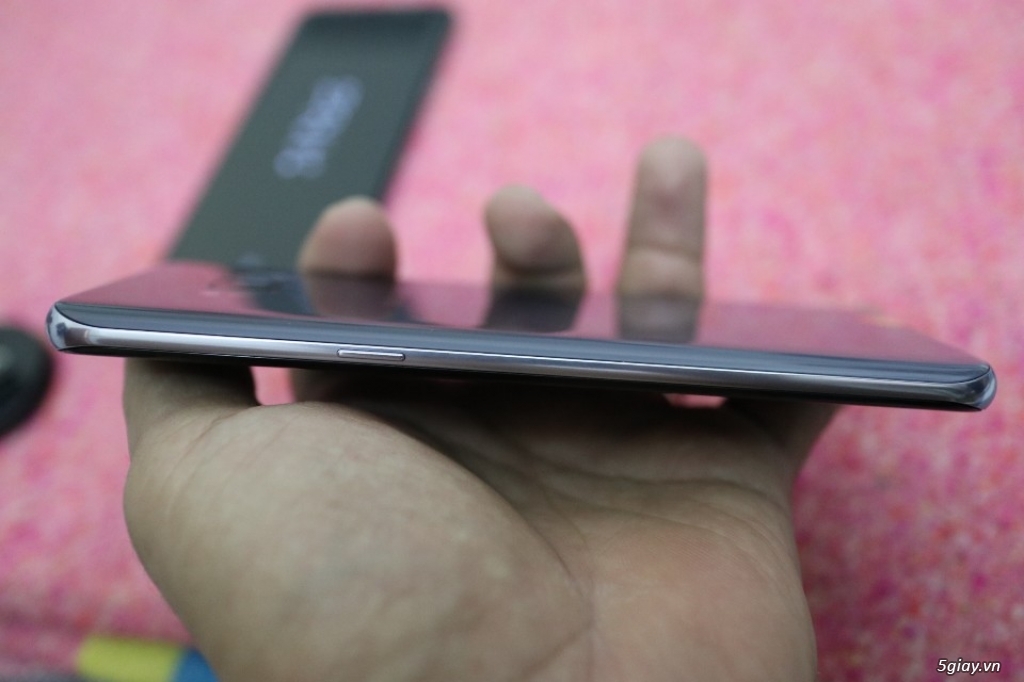Siêu phẩm Samsung S8 lên sàn - 1