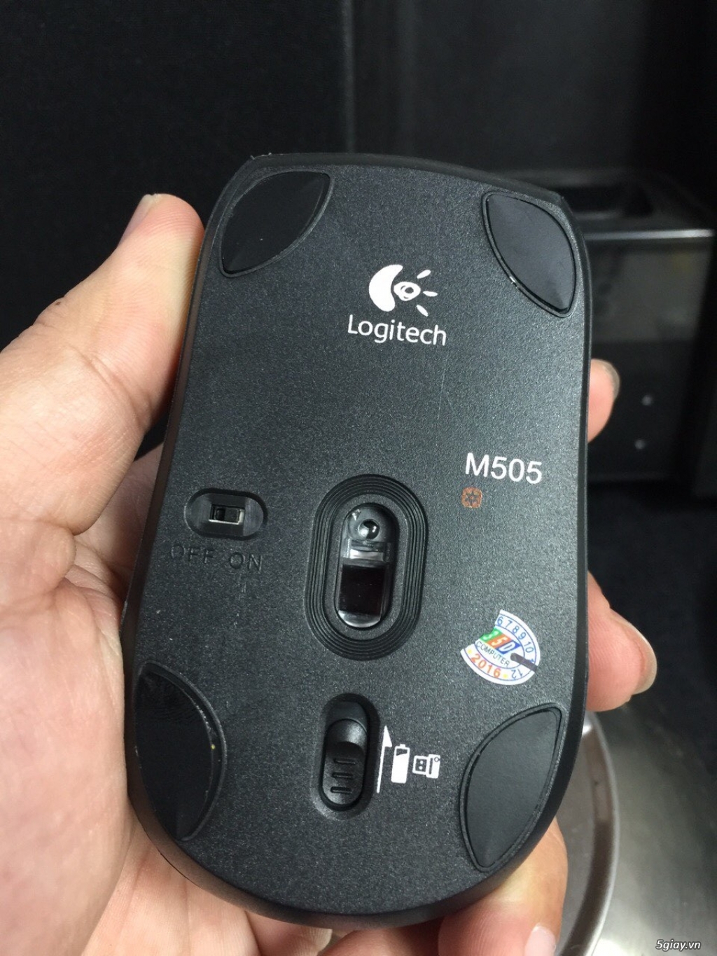 Khoe mới mua con chuột Logitech M280 giả (tập 1) - 1