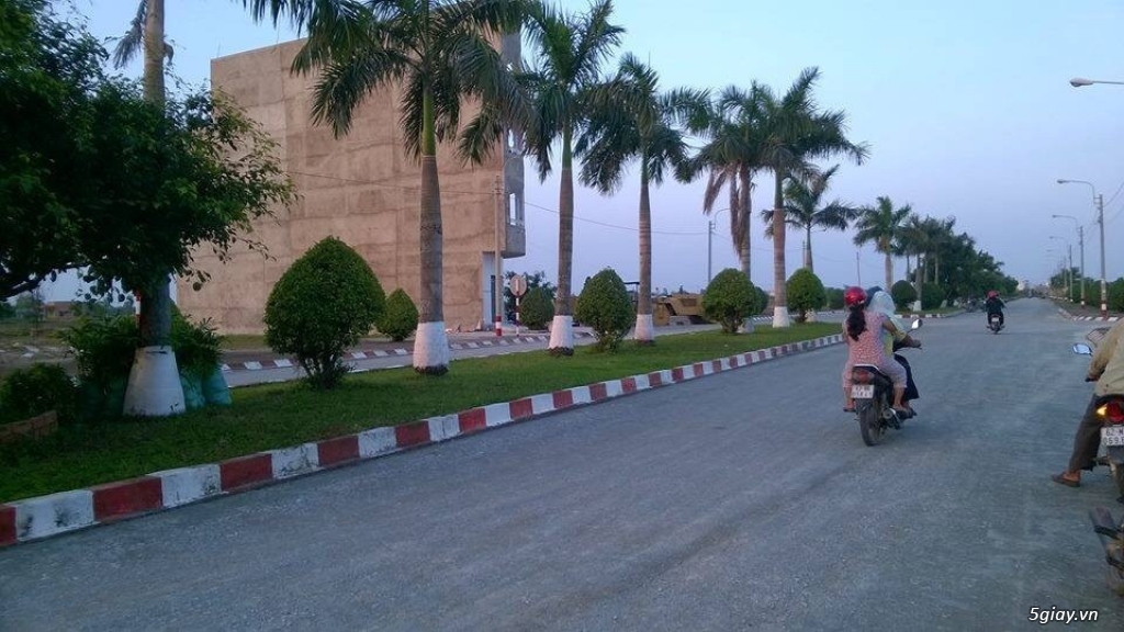 Bán đất gấp trên quốc lộ 50 - 3