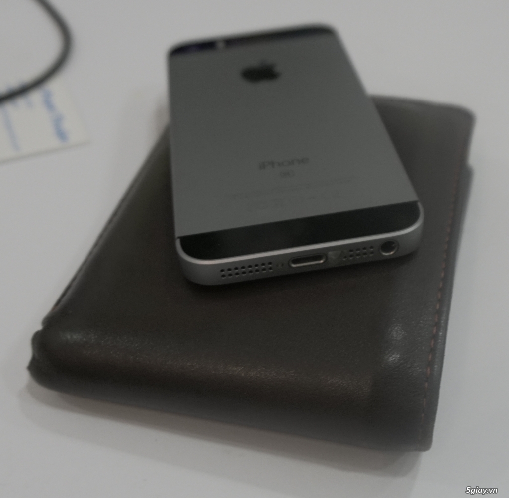 iphone SE 64gb lock lên qt - 5