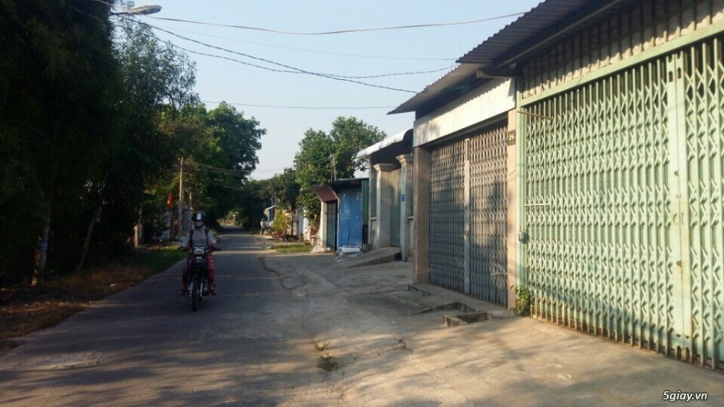 Bán nhà sổ hồng riêng thổ cư hết đất