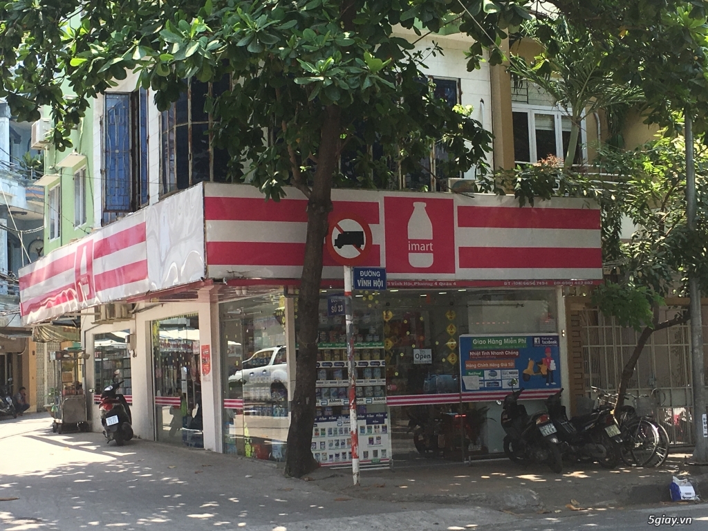 Cho thuê shop 2 mặt tiền Q4 - 5