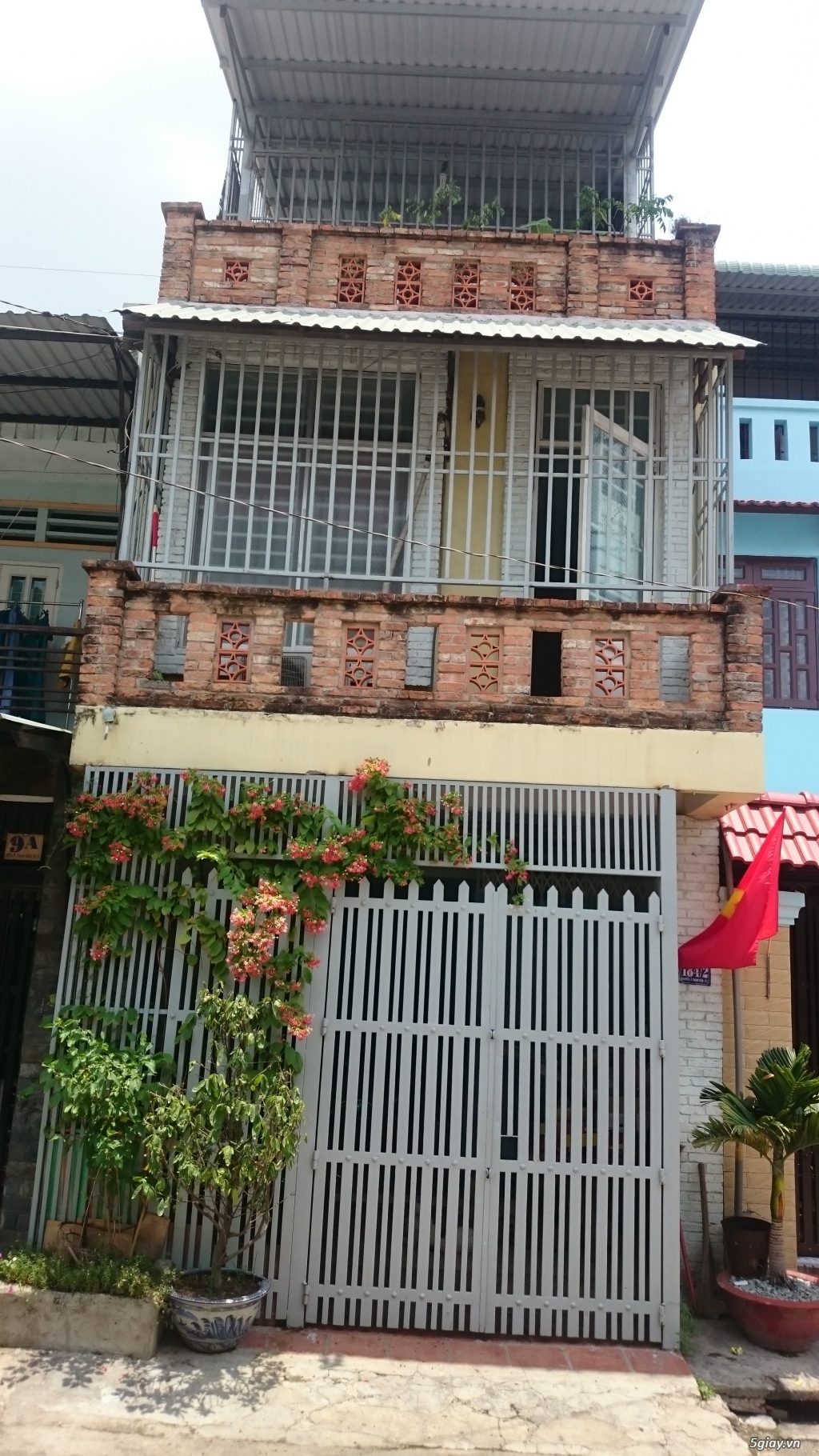 Cần bán nhà 2 lầu 4.2 x 13  diện tích thật 4.2x18   Đường TX13 Q 12 - 5