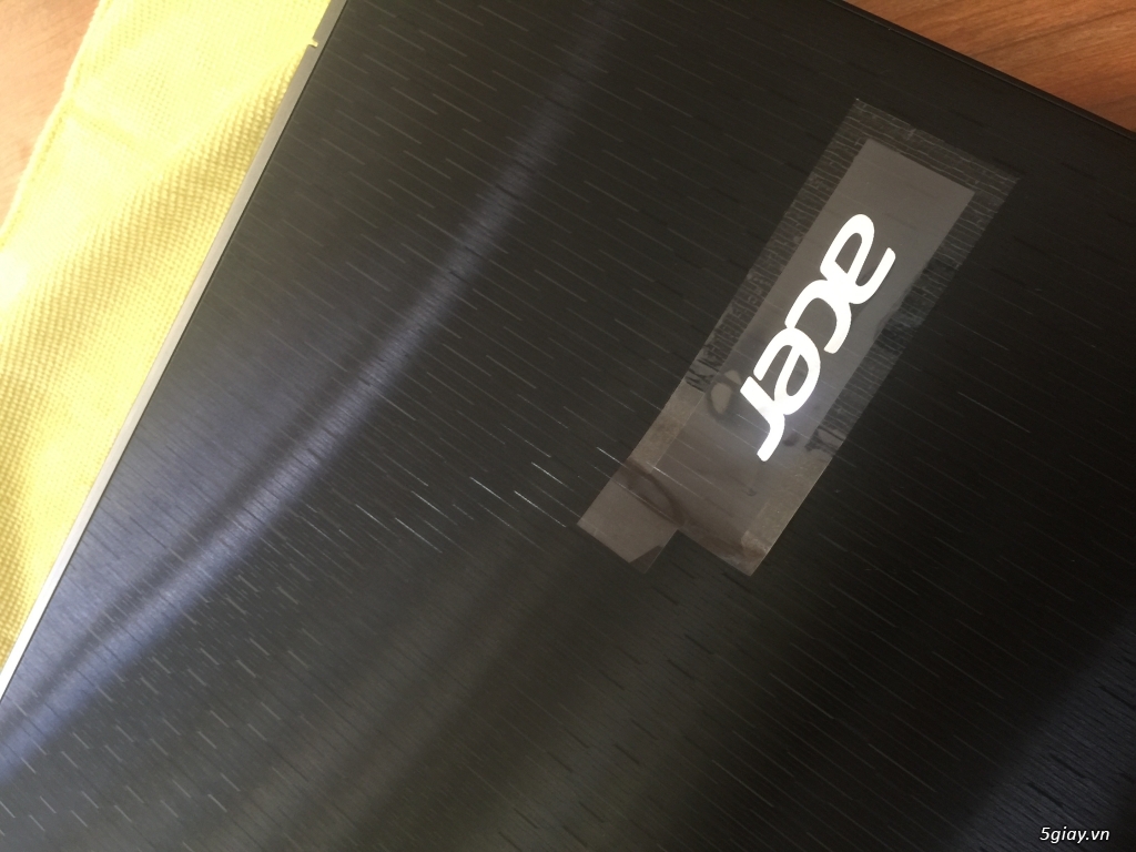 Bán laptop acer v3-575 - 1