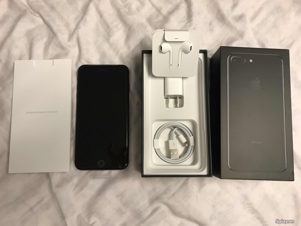 Iphone 7 Plus - 256G Jetblack US 100% new.