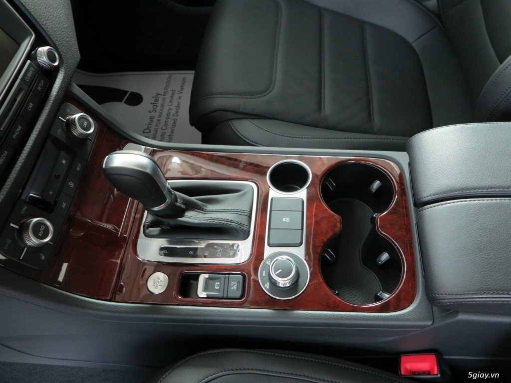 Mua xe Volkswagen - Polo, Tiguan, Touareg, Passat, Sharan,Giá tốt nhất - 10