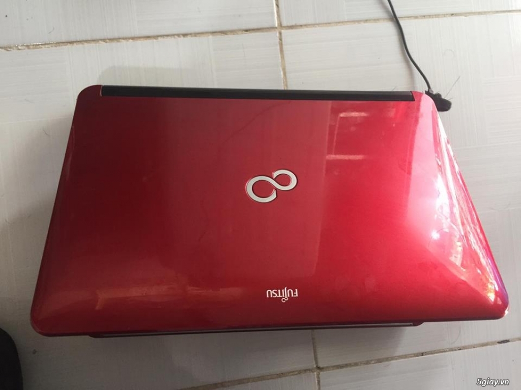 laptop Fujitsu Lifebook AH550 i5_4g_640G | 5giay