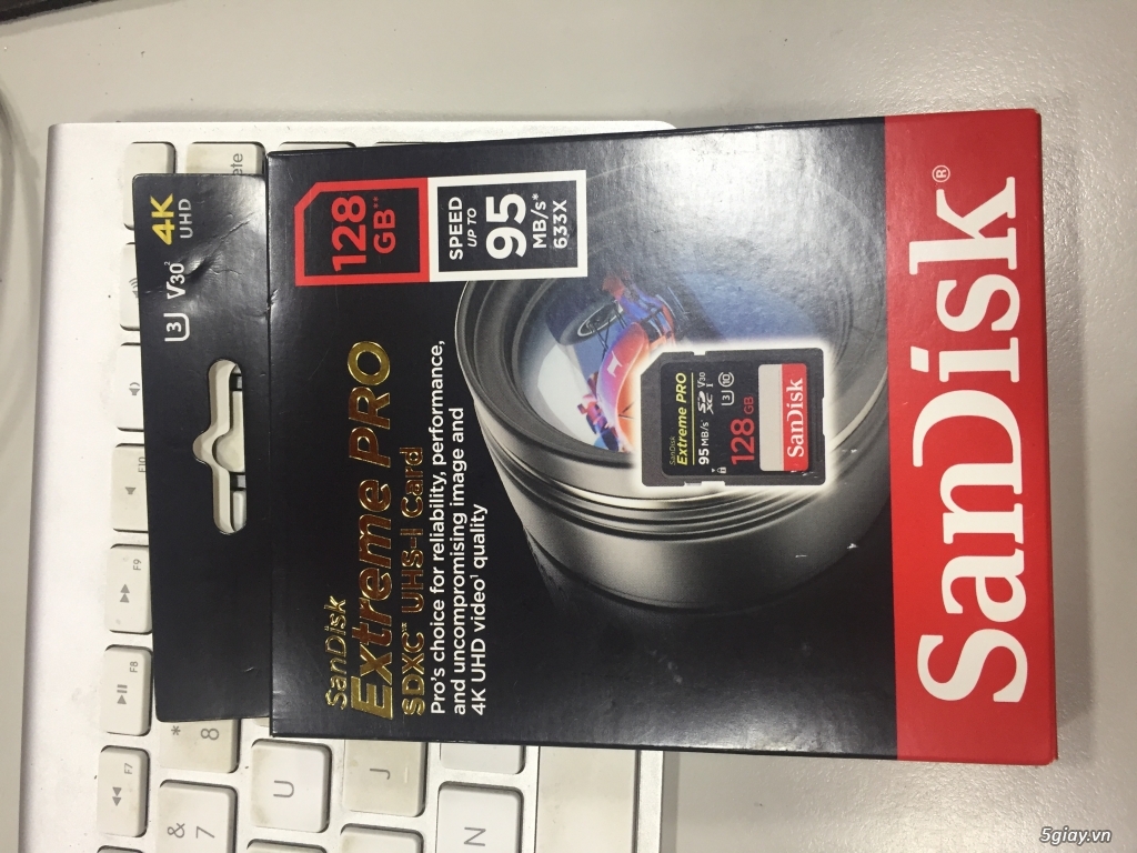SanDisk Extreme Pro 128GB SDXC UHS-I Card ( read 95 write 90)