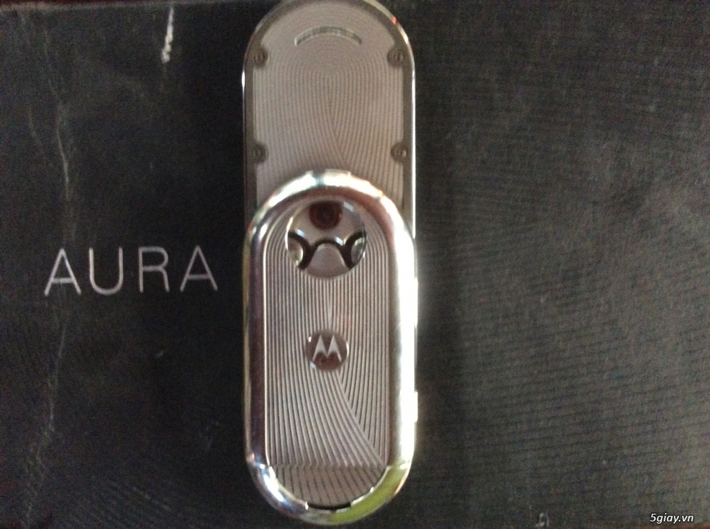 Motorola aura - đẳng cấp ko thể bị nhái hay bi dựng - 7
