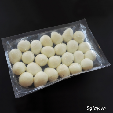 Trứng cút bóc vỏ