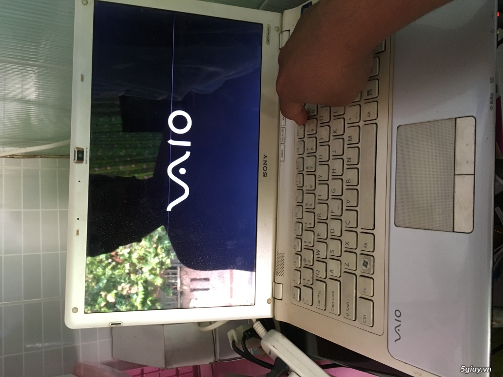 sony vaio i3 - 1