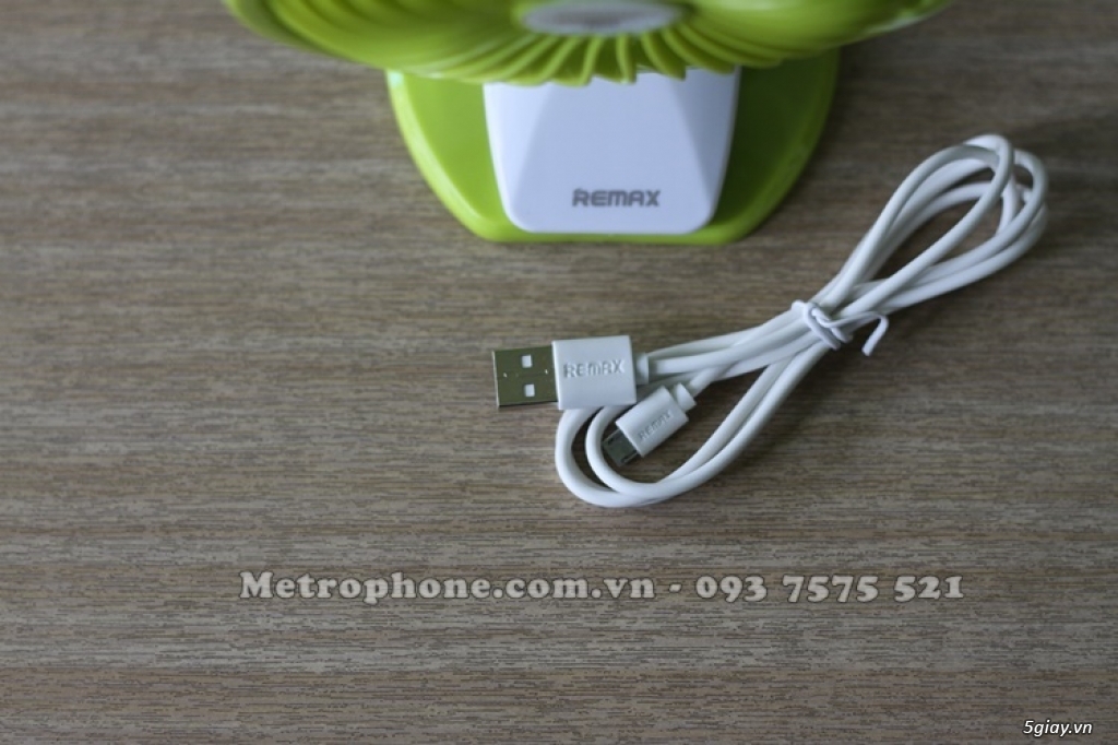 Quạt Sạc Tích Điện Mini USB Remax F2 Tiện Lợi - www.metrophone.com.vn - 11