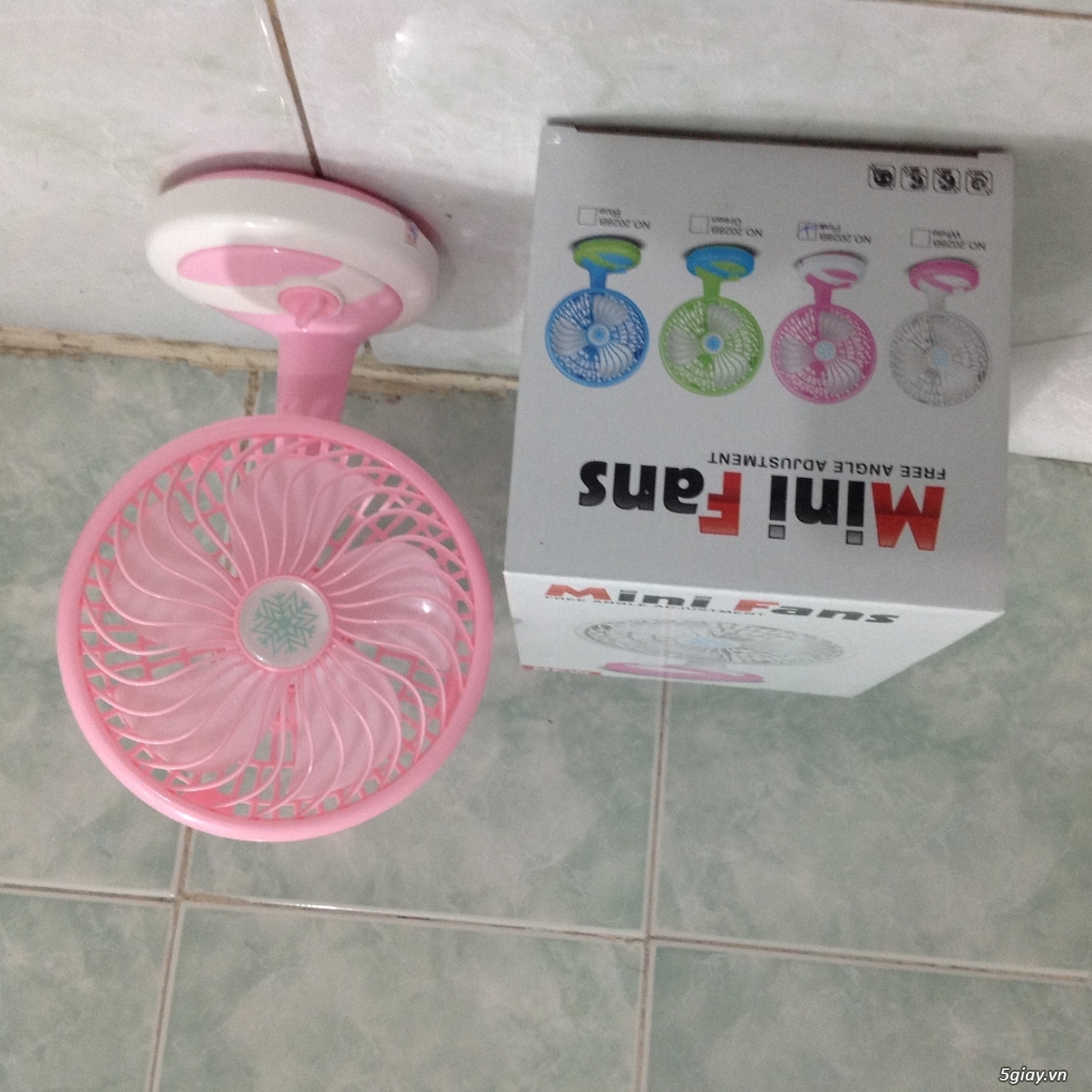 Quạt mini xài pin xạc