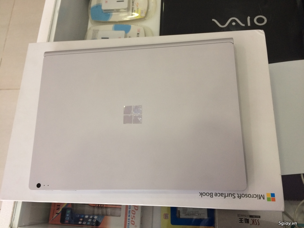 Surface Book i5/8GB RAM/SSD 256GB Fullbox