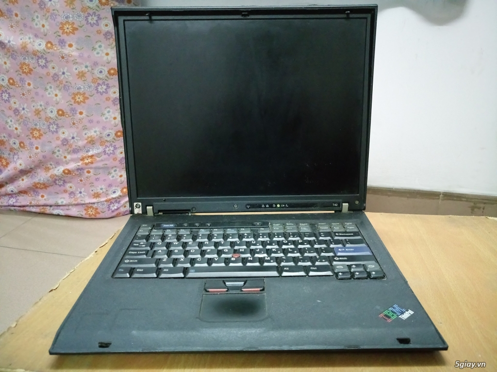 Bán xác IBM ThinhkPad T42 - 1