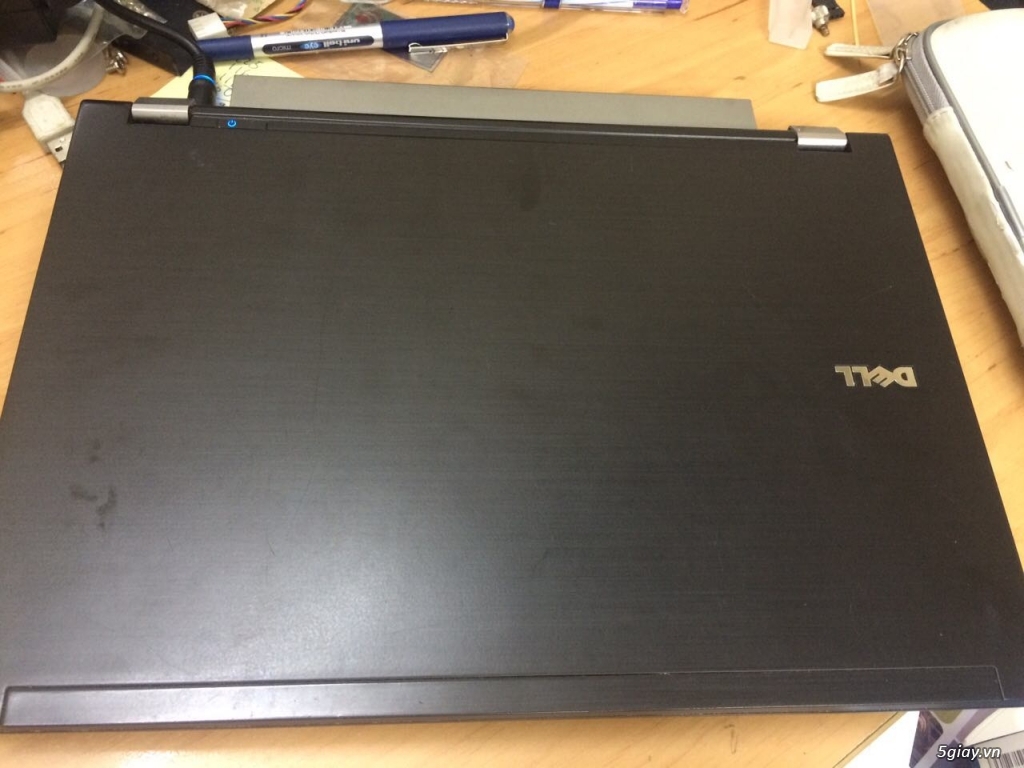 laptop Dell Latitude core2 cho SV - 1