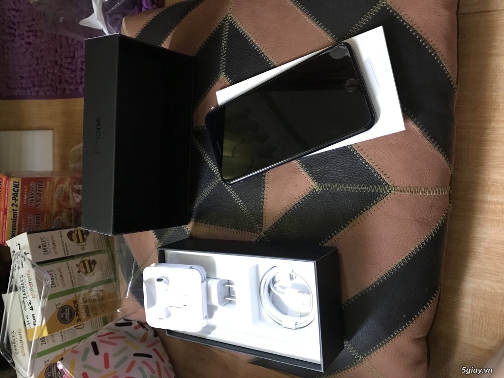 Iphone 7 Plus - 256G Jetblack US 100% new. - 4