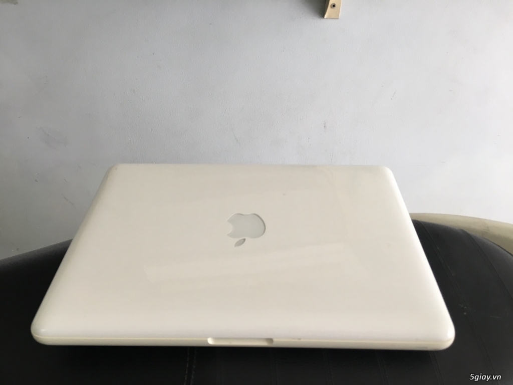 Xác macbook Unibody - 1