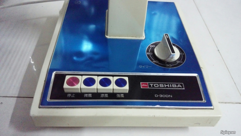 Quạt cổ Toshiba D-300N nội địa japan như mới nguyên zin 100%