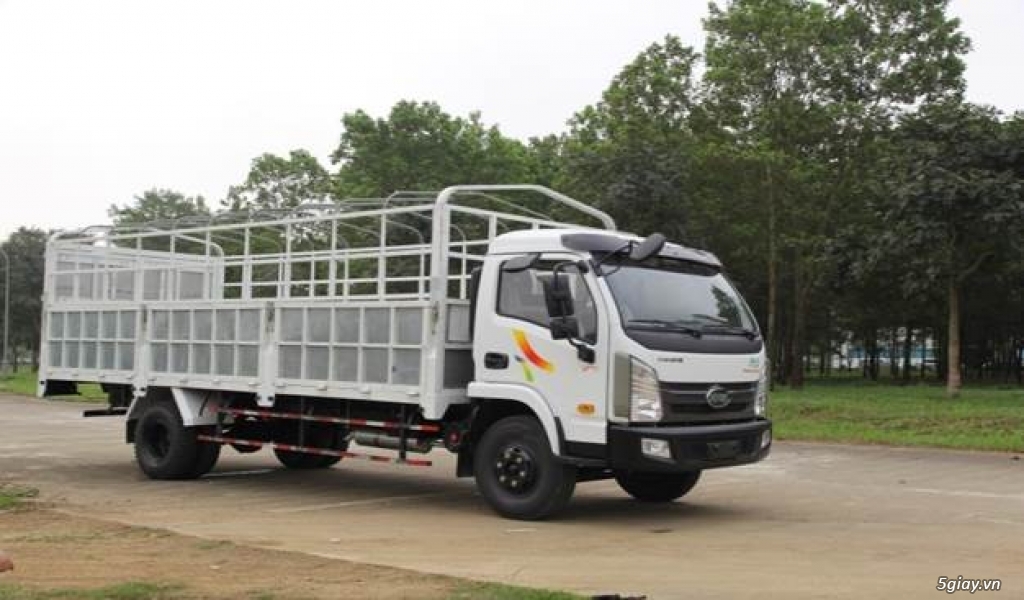 Xe tải VEAM VT 751 tải trọng 7,5 tấn, thùng dài 6,1m động cơ huyndai