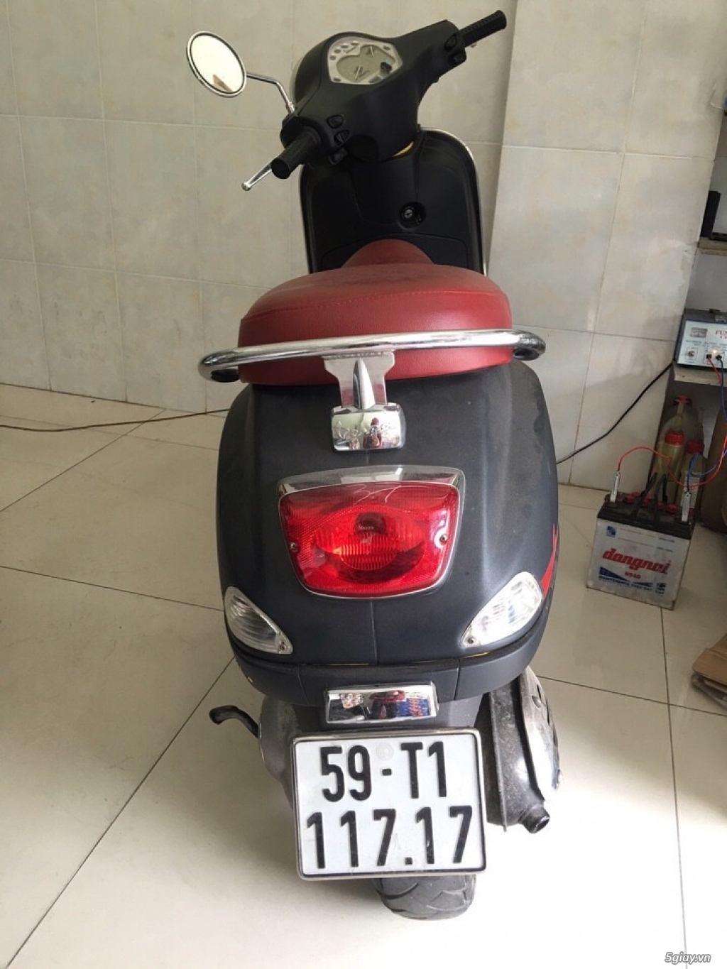 Bán vespa 150 ý màu vàng - 1