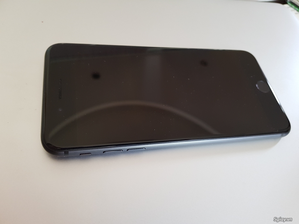 Iphone 7 plus đen nhám giá 17 tr .