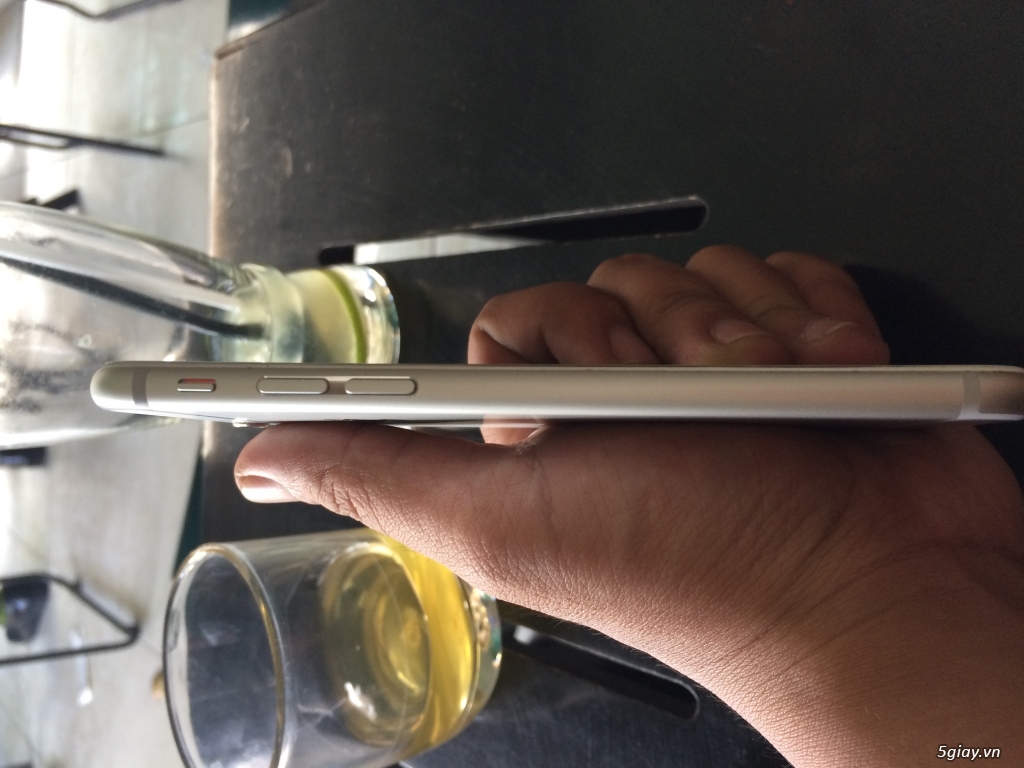 Bán nhanh Iphone 6s 16gb silver QT - 1