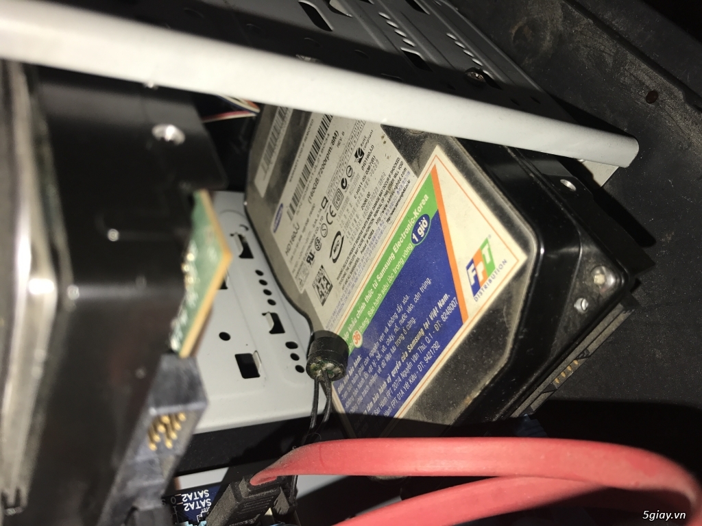 Cần bán bộ máy này,màn hình 23,loa creative 5.1 5200 - 1