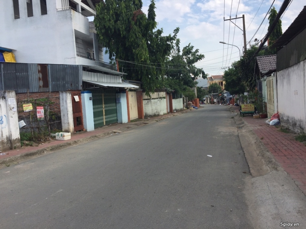 BÁN GẤP LÔ ĐẤT ĐẸP TRUNG TÂM QUẬN 9