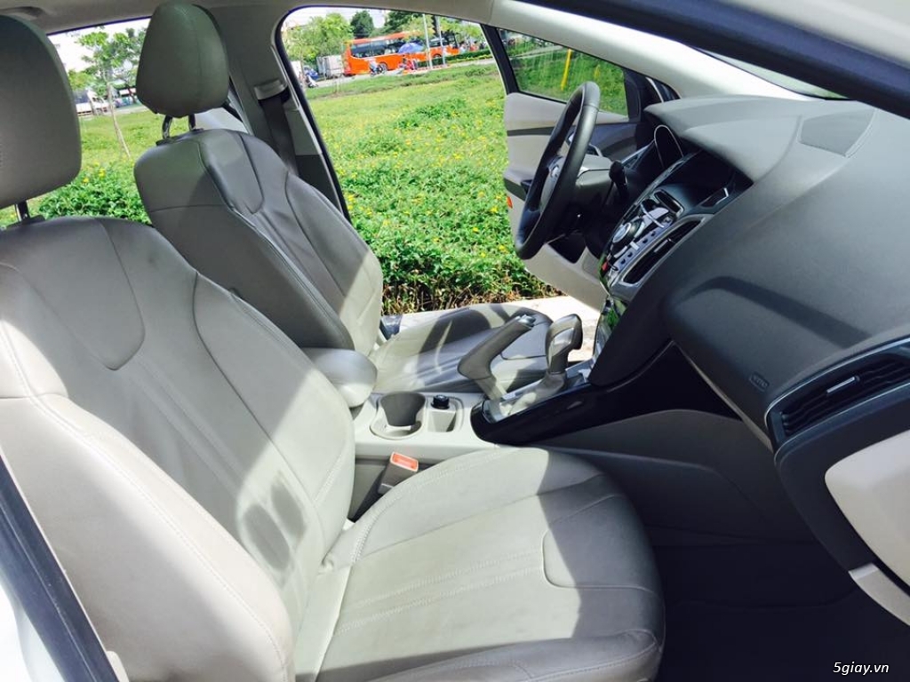 FOCUS 2.0L 2014 Titanium sedan cao cấp Full option chạy lướt như mới - 16