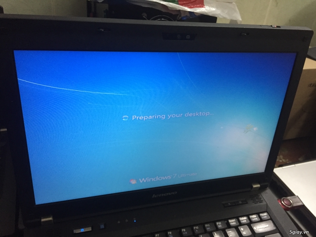 Lenovo E47G i5 th2 giá 3t8