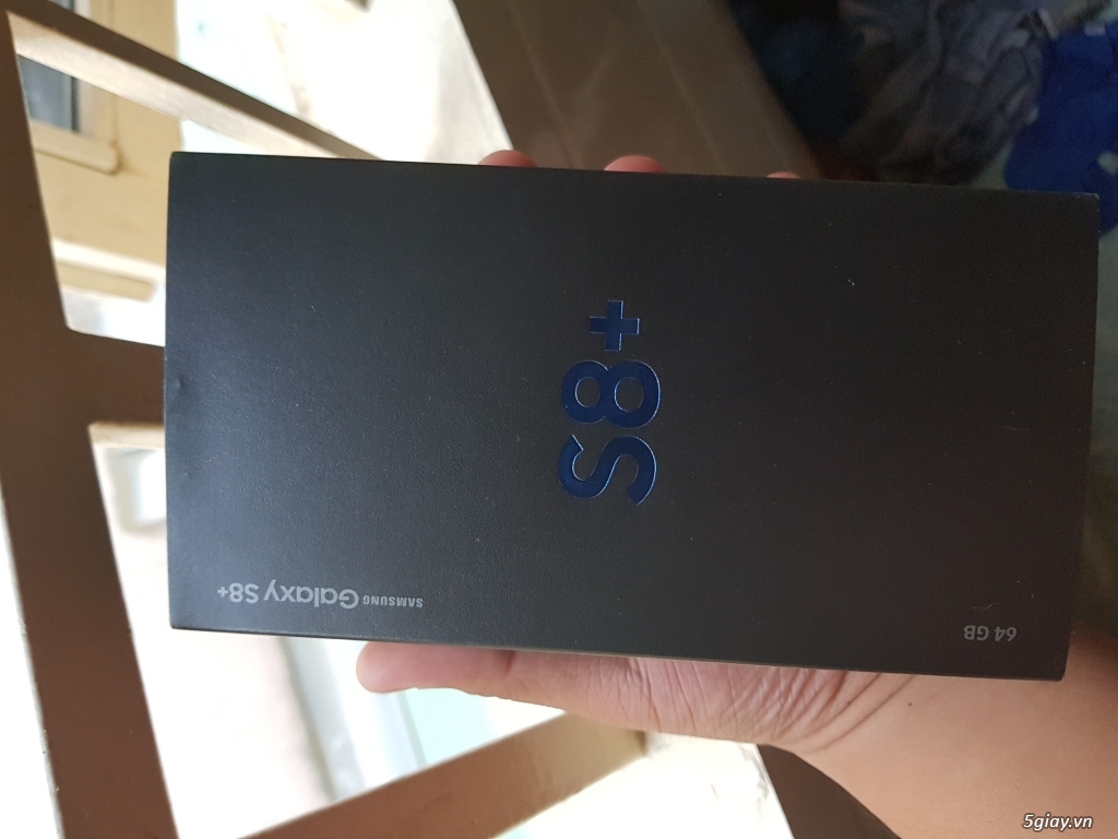 Cần bán samsung s8 plus 64g màu đen chính hãng vn