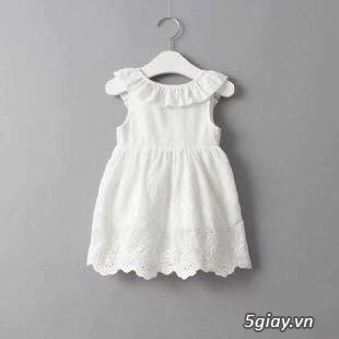 Váy trắng mùa hè cho bé