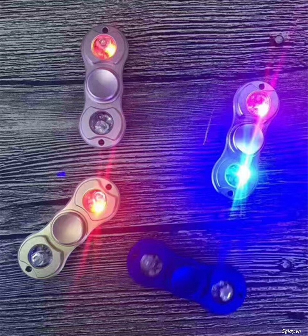 Con Quay Fidget Spinner Cực Hot 2017 - 2