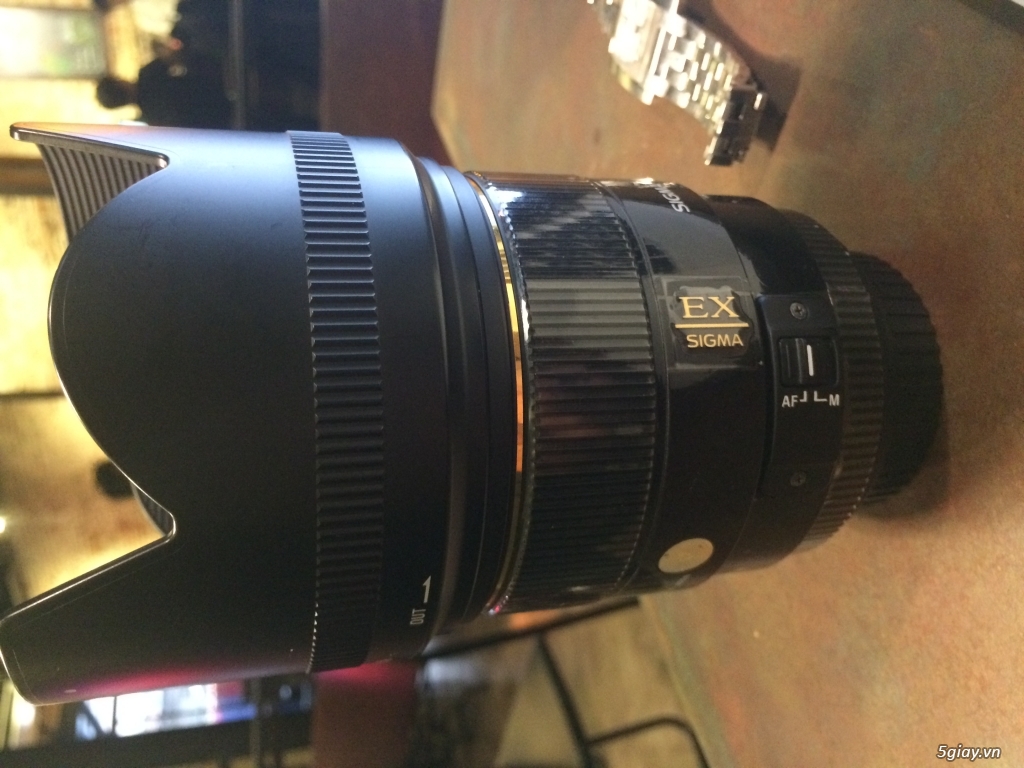 Cần bán Lens Sigma 85 F1.4 EX DG