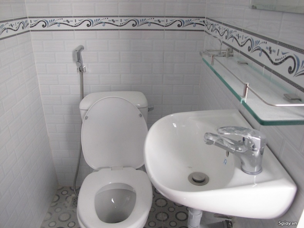 bán nhà Mặt tiền D2 nối dài , đường 14m - 12