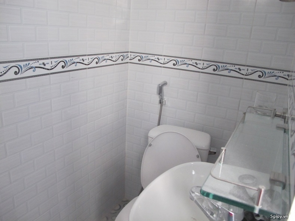 bán nhà Mặt tiền D2 nối dài , đường 14m - 11