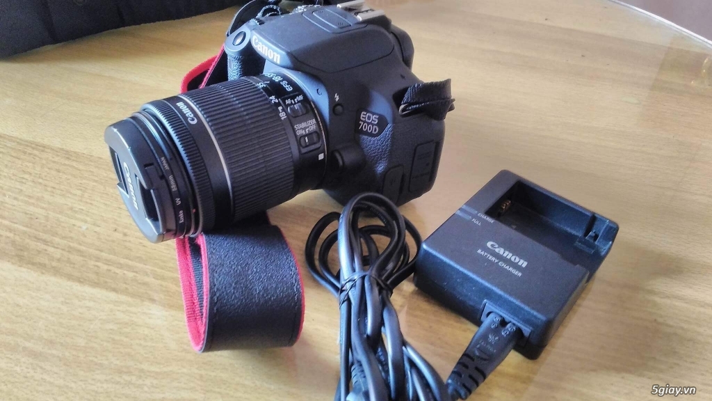 Canon 700D