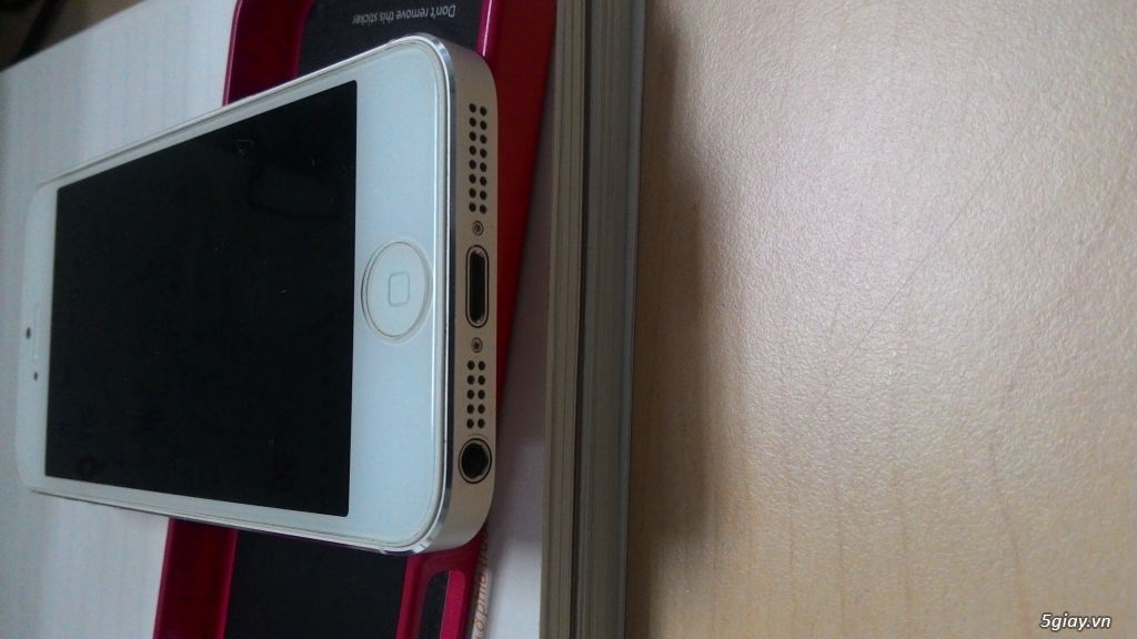 Bán Iphone 5 16Gb phiên bản Quốc tế, Nữ xài hàng còn đẹp. 2 triệu 200 - 4