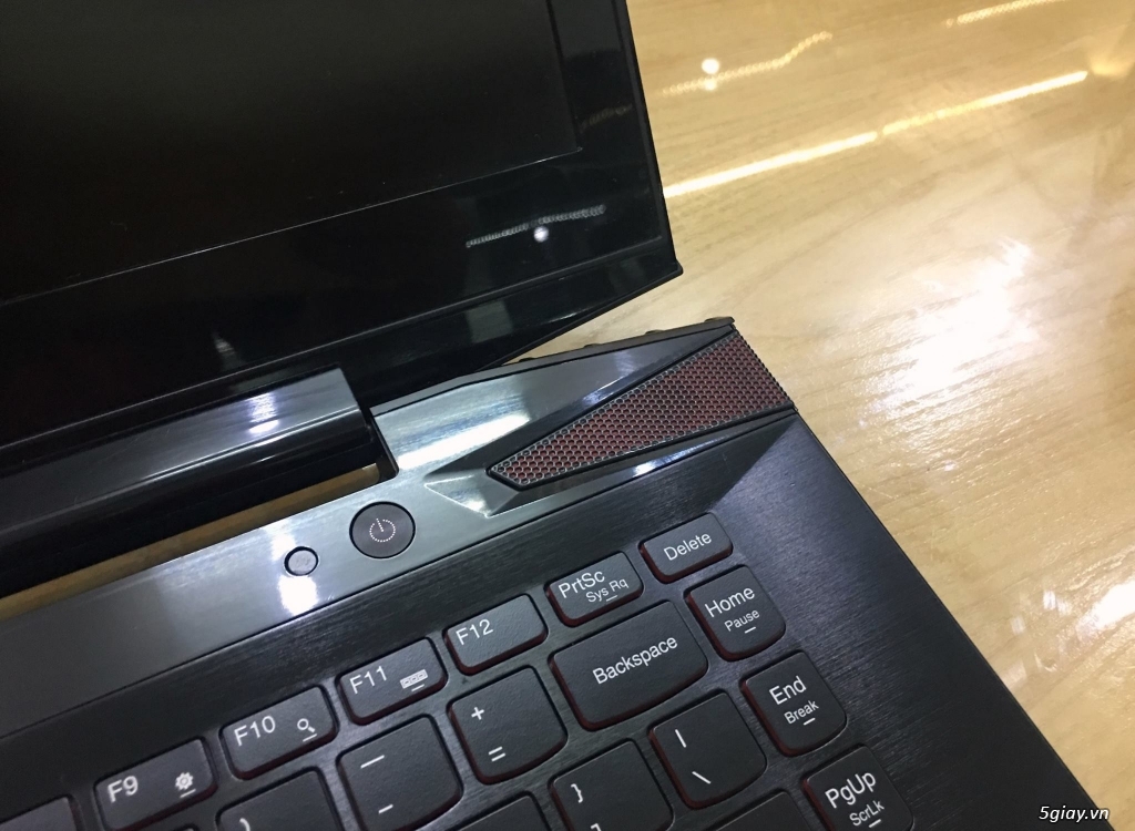 Gaming Laptop Lenovo Y40-70 - 1