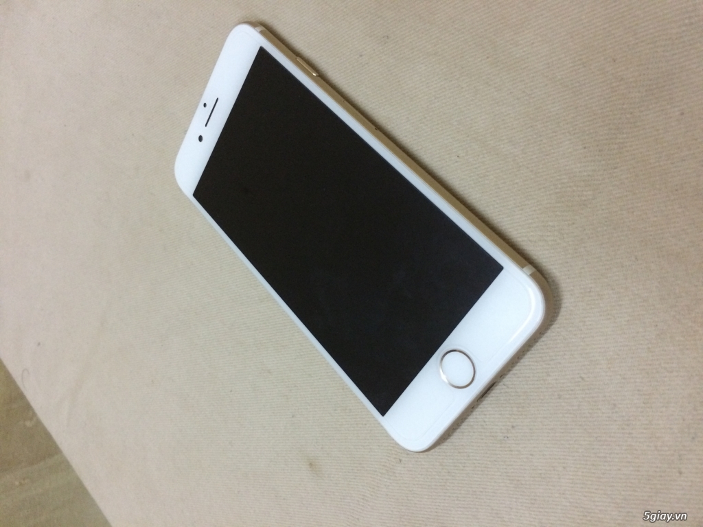 7 lock 32gb Gold like new