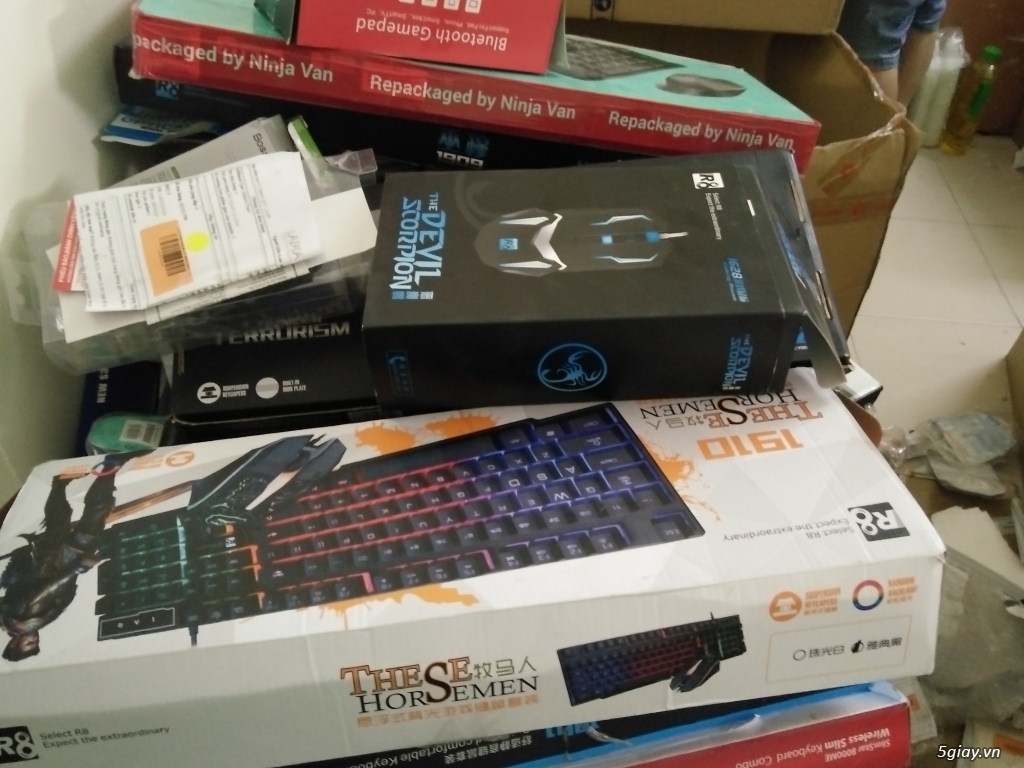 Thanh lý bàn phím và chuột máy tính đồng giá 100k