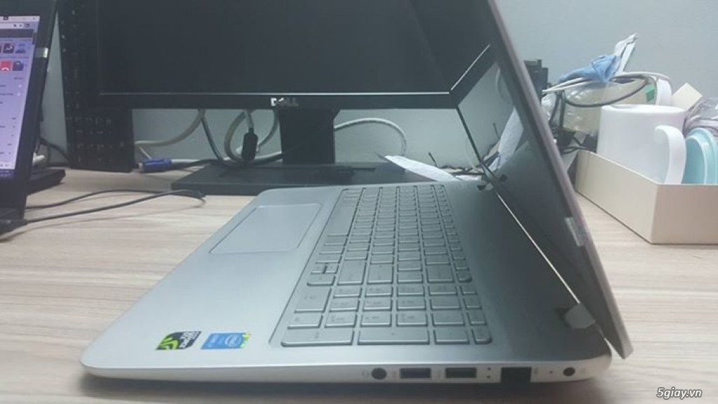 [ CẦN BÁN ] Laptop Hp Envy 15T - Q400, Core i7 thế hệ 6, Ram 8GB DDR3L - 1