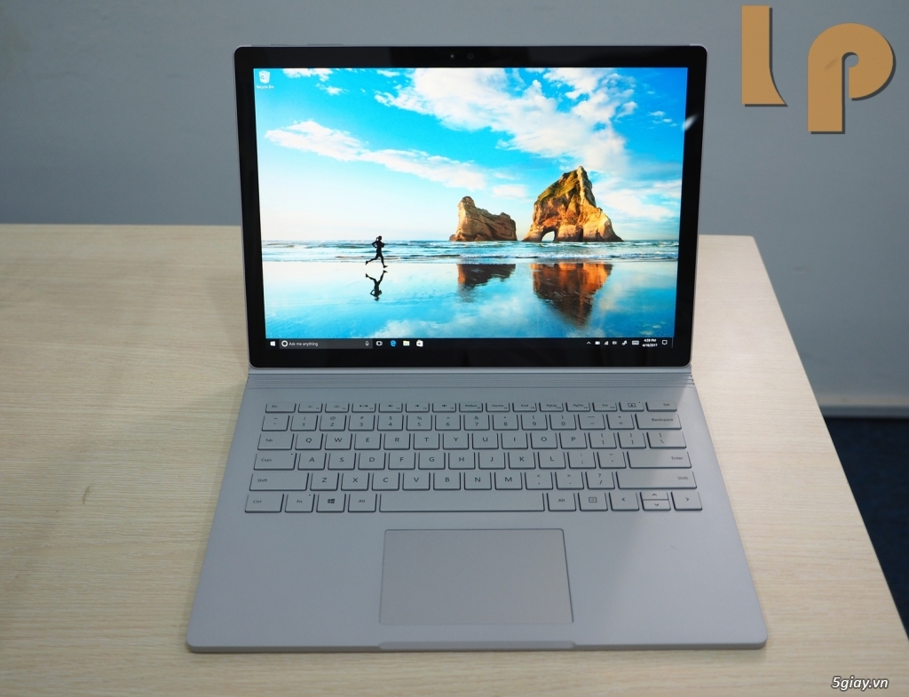 Surface Book (Core i5, Ram 8Gb, SSD 256Gb) - Dock có GPU - 2
