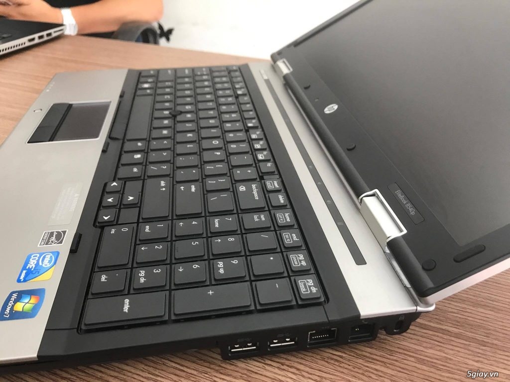 Laptop HP 8540p 15.6 inch Card rời Core i5 - 1