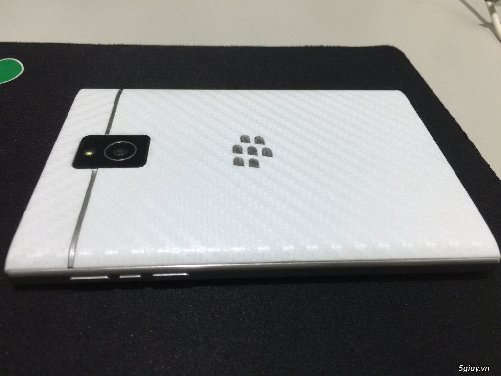 blackberry passport limite edition - 1