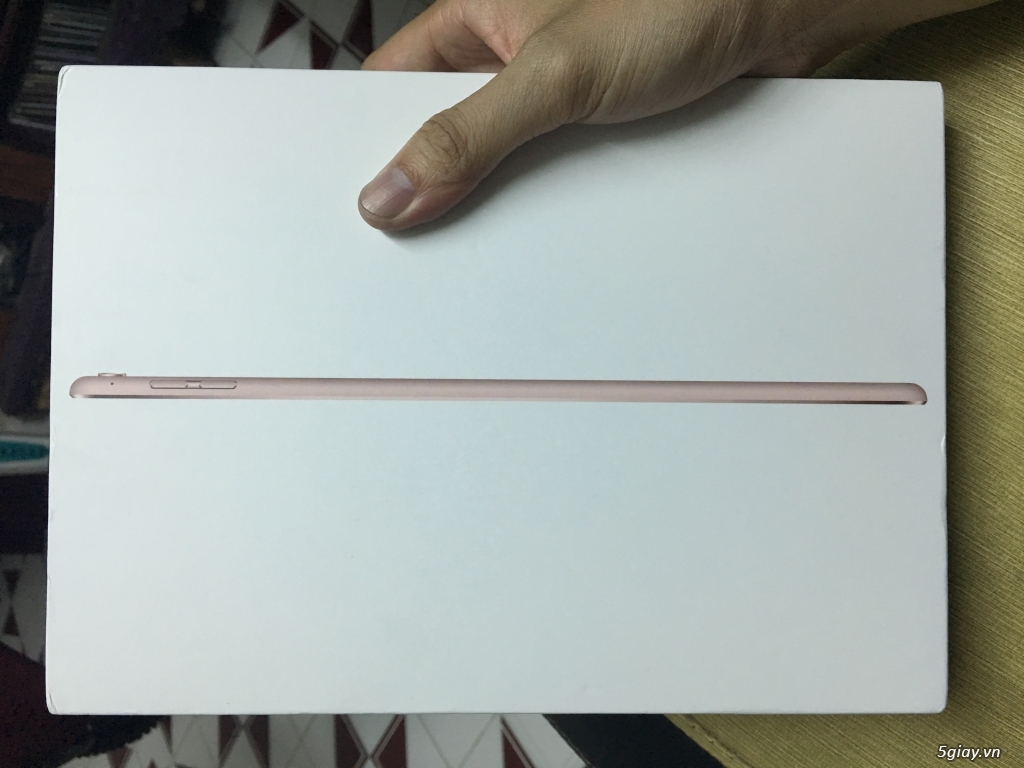 iPad Pro 9.7 Rose Gold 32GB Wifi - Còn bảo hành - 99.99% - 2