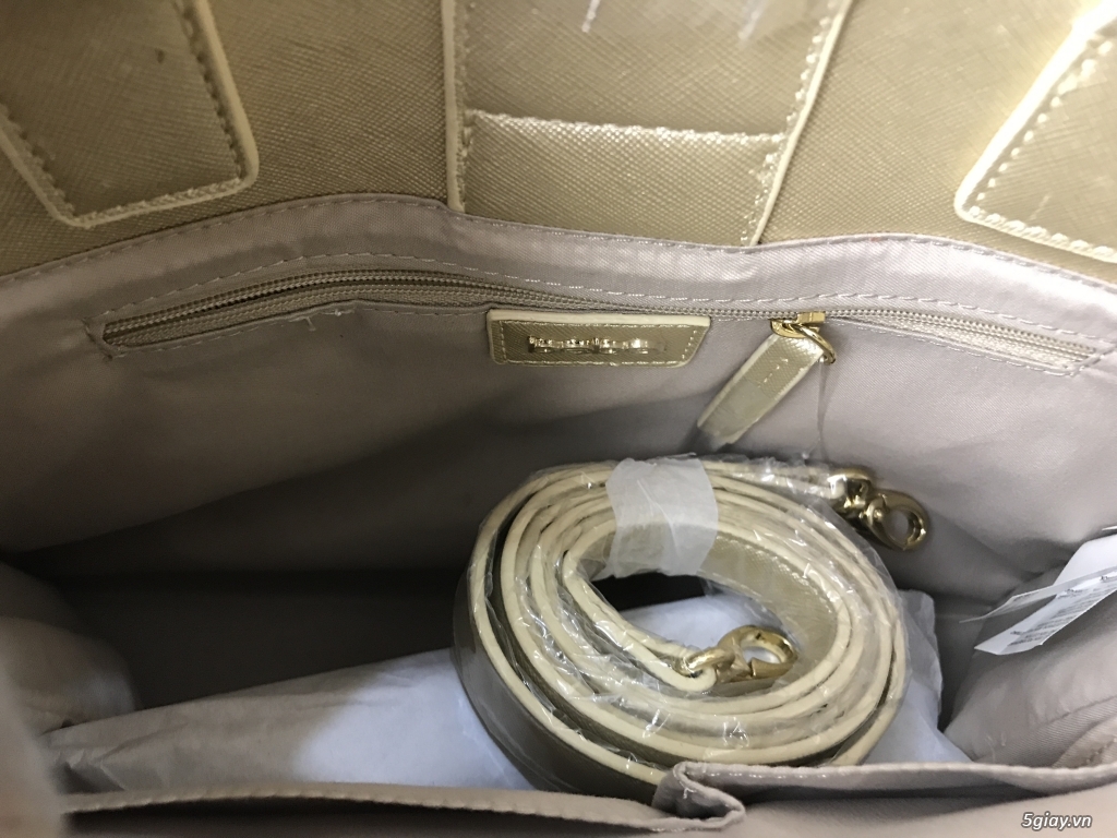 Balo MCM Odeon size Mini màu Black mới nguyên seal Authentic 100%,MK - 36